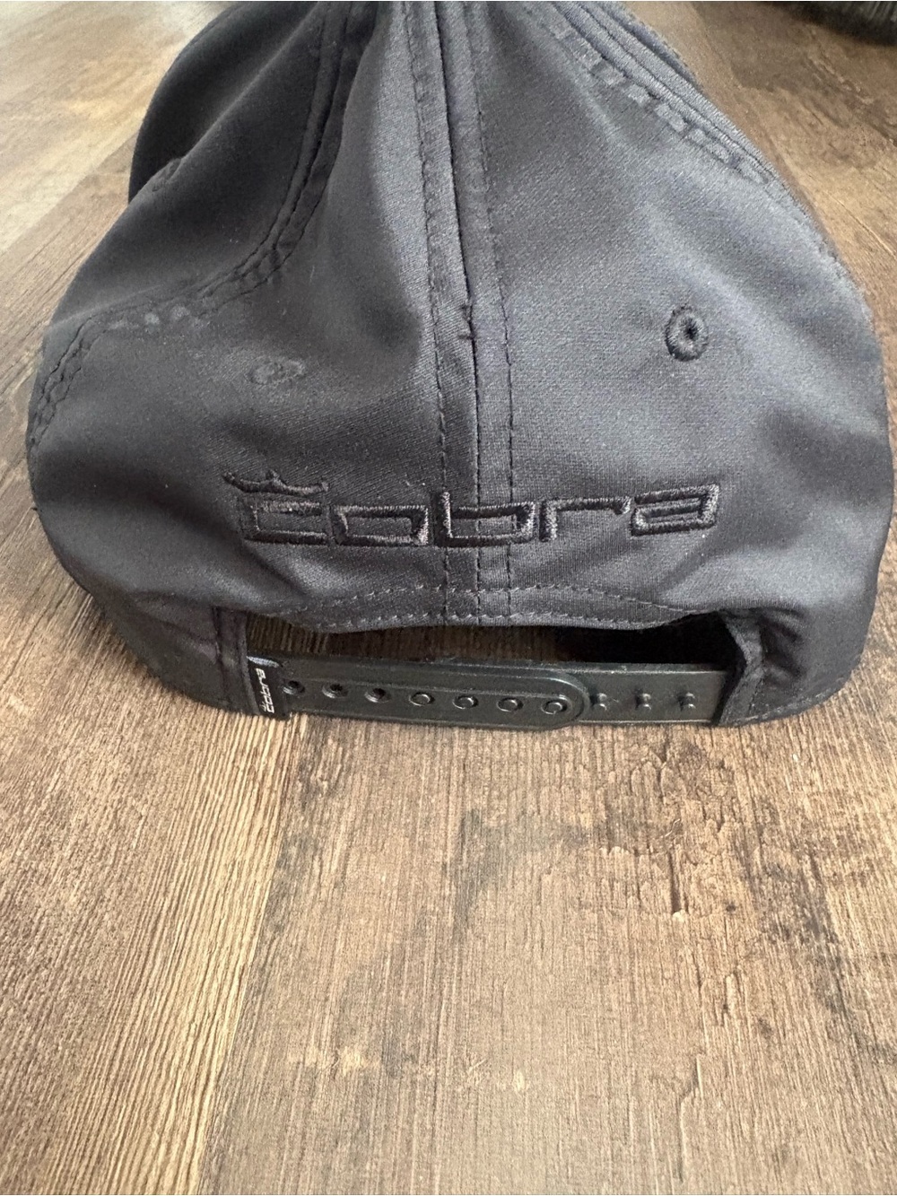 Men's Tour Exclusive Counts Performance Golf Hat - Picture 3 of 5
